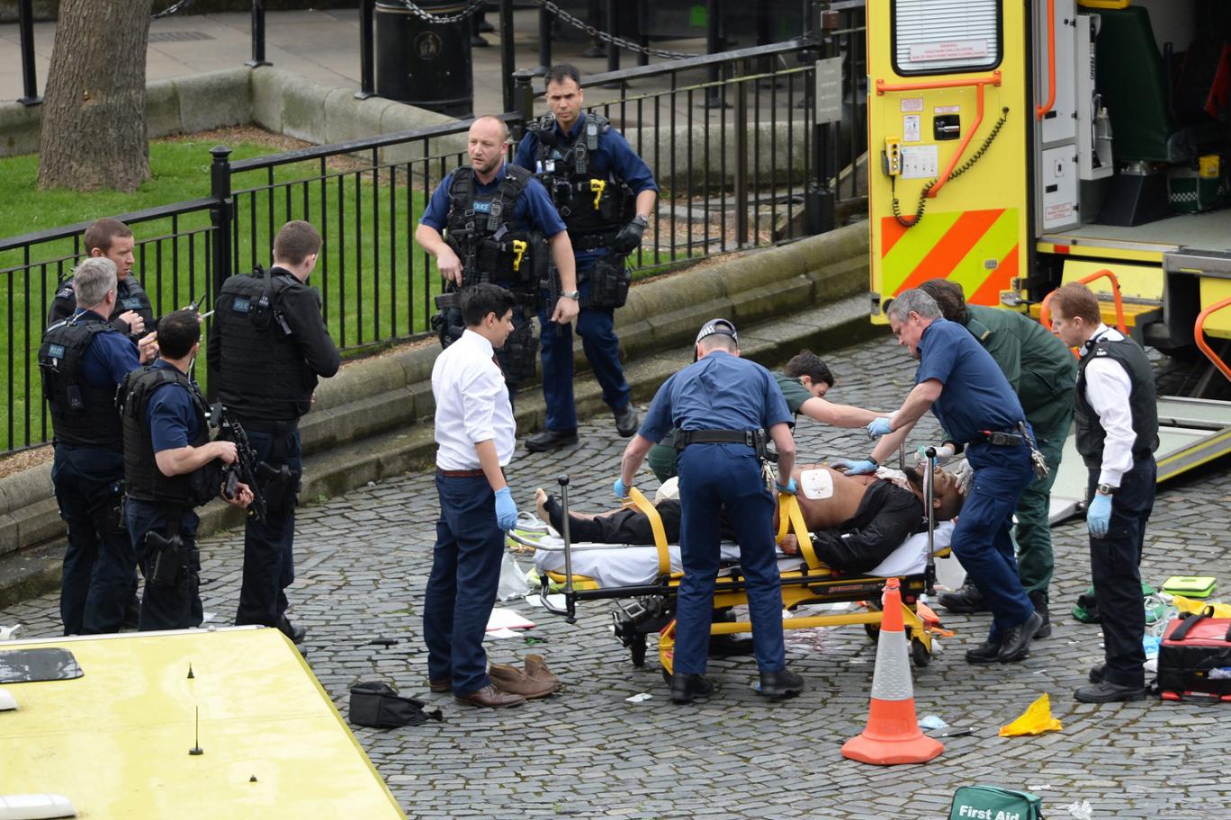 Terrortámadás történt Londonban a parlamentnél: eddig 2 halott, a környéket teljesen lezárták 2