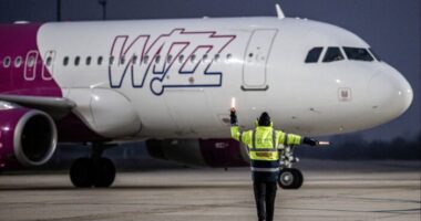 Szigorítás jön a Wizz Air-nél - nekik is elegük lett a sok balhés, vállalhatatlan utasból