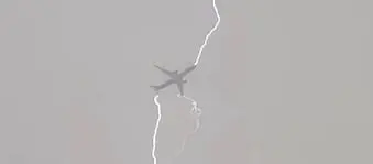 Kétszer is villám csapott a Wizz Air egyik járatába út közben