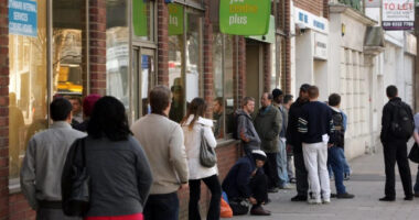 A Nagy-Britanniában élő fiatalok 10%-a mondta azt, hogy konkrétan egyáltalán nem akarnak dolgozni egész életük során